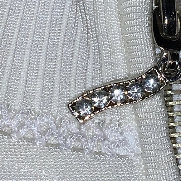 Cache Vintage Women’s White Zippered Sleeveless Sweater Vest size small - Picture 11 of 11